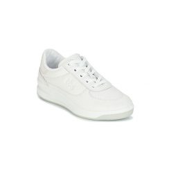 Buty TBS BRANDY. Białe trampki i tenisówki damskie TBS, bez wzorów, bez zapięcia. Za 339,15 zł.
