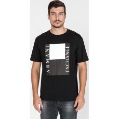Armani Exchange Koszulka Czarny. Czarne podkoszulki męskie Armani Exchange, s, z nadrukiem, z bawełny, z krótkim rękawem. Za 264,95 zł.