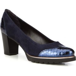 Buty damskie. Niebieskie czółenka damskie Wittchen, bez wzorów, ze skóry, na wysokim obcasie, na słupku. W wyprzedaży za 449,90 zł.