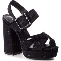 Sandały KARL LAGERFELD - KL30205 Black Velvet. Czarne klapki damskie KARL LAGERFELD, bez wzorów, ze skóry, bez obcasa, na obcasie. W wyprzedaży za 409,00 zł.