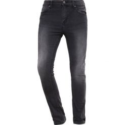 Cheap Monday Jeansy Slim Fit true grey. Szare jeansy męskie relaxed fit marki Cheap Monday. W wyprzedaży za 167,20 zł.