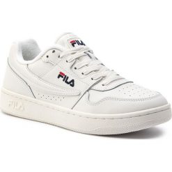 Sneakersy FILA - Arcade Low 1010583.1FG White. Białe sneakersy męskie Fila, bez zapięcia. W wyprzedaży za 219,00 zł.