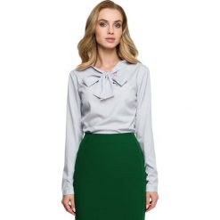 Szara Elegancka Bluzka z Wiązaniem. Szare podkoszulki damskie Molly.pl, s, bez wzorów, z tkaniny, eleganckie, bez kołnierzyka, z długim rękawem. Za 95,90 zł.