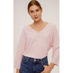 Mango - Longsleeve Chemi6. Różowe bluzki damskie Mango, s, bez wzorów, z poliesteru, bez kołnierzyka. W wyprzedaży za 59,90 zł.
