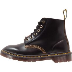 Dr. Martens 101 ARC 6 EYE Botki sznurowane black. Czarne botki damskie skórzane Dr. Martens, na sznurówki. Za 679,00 zł.