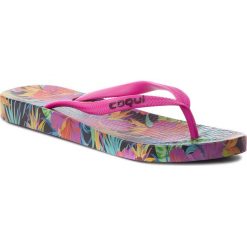 Japonki COQUI - Kaja 1327 Jungle Flowers/Fuchsia. Różowe klapki damskie Coqui, bez wzorów, z tworzywa sztucznego, bez obcasa. Za 49,99 zł.