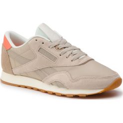 Buty Reebok - Cl Nylon CN6688 Light Sand/Sand Beige/Pnk. Brązowe półbuty damskie Reebok, na co dzień, bez wzorów, ze skóry, bez obcasa, na płaskiej podeszwie, bez zapięcia. W wyprzedaży za 229,00 zł.