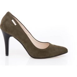 Szpilki - skóra naturalna - model 035 - kolor oliwka. Zielone czółenka damskie Zapato, na imprezę, z nadrukiem, ze skóry, eleganckie, na wysokim obcasie, na obcasie, bez zapięcia. W wyprzedaży za 179,40 zł.