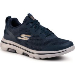 Buty SKECHERS - Squall 216011/NVGD Navy/Gold 1. Niebieskie buty sportowe męskie Skechers, z tworzywa sztucznego, bez zapięcia, na fitness i siłownię. W wyprzedaży za 219,00 zł.