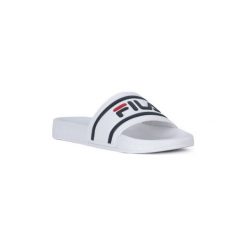 Klapki Fila 1FG MORRO BAY SLIPPER. Białe kapcie męskie Fila, bez wzorów. Za 85,32 zł.