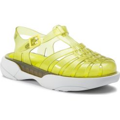Sandały MELISSA - Possession Platform Ad 32508 Yellow/White 51766. Żółte klapki damskie Melissa, bez wzorów, z tworzywa sztucznego, bez obcasa. W wyprzedaży za 279,00 zł.