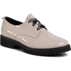 Oxfordy KARINO - 3029/001-P Bęż/Lakier. Brązowe półbuty damskie Karino, bez obcasa, na obcasie, bez zapięcia. Za 289,00 zł.