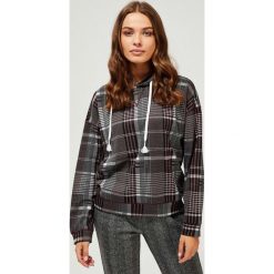 Bluza w kratę z kapturem. Fioletowe bluzy damskie Moodo, m, w kratkę, z elastanu, z długim rękawem, długie, z kapturem. Za 99,99 zł.