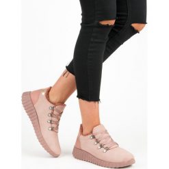 ZAMSZOWE TRAMPKI. Szare tenisówki damskie KYLIE, z zamszu. Za 76,90 zł.