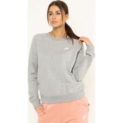Bluza NIKE Essential Crew BV4110. Szare bluzy damskie Nike, s, bez wzorów, z bawełny, bez rękawów, bez kaptura. W wyprzedaży za 159,00 zł.