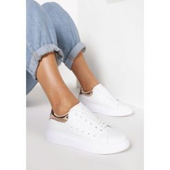 Biało-Szampańskie Sneakersy Neda. Białe sneakersy damskie Born2be. W wyprzedaży za 89,99 zł.
