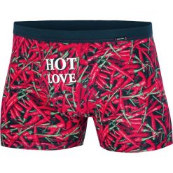 Bokserki męskie CORNETTE Hot :ove. Czerwone bokserki męskie marki Cornette, bez wzorów, z dzianiny. Za 41,99 zł.