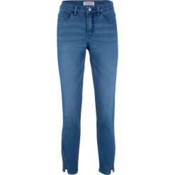 Dżinsy ze stretchem i rozcięciami, dł. 7/8 bonprix niebieski. Niebieskie jeansy damskie bonprix, z jeansu. Za 74,99 zł.
