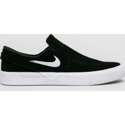 Nike - Trampki Nike SB Zoom Janoski Slip. Czarne trampki i tenisówki damskie Nike, bez wzorów, z materiału, bez zapięcia. W wyprzedaży za 299,90 zł.