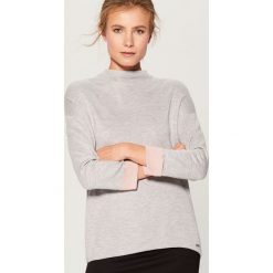 Sweter oversize z półgolfem - Jasny szar. Szare swetry oversize damskie Mohito, l. Za 89,99 zł.