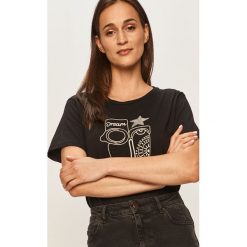 Answear Lab - T-shirt. Czarne bluzki damskie Answear Lab, s, z nadrukiem, z bawełny, casualowe, z okrągłym kołnierzem, z krótkim rękawem. Za 49,90 zł.