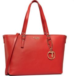 Torebka TRUSSARDI JEANS - Penelope Buckle Shopper 75B00912 R005. Czerwone torby damskie na zakupy Trussardi Jeans, bez wzorów, z jeansu, klasyczne, duże, bez dodatków. Za 649,00 zł.