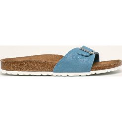 Birkenstock - Klapki Madrid. Niebieskie klapki damskie Birkenstock, bez wzorów, z gumy, bez obcasa, na obcasie. W wyprzedaży za 199,90 zł.