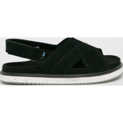 Toms - Sandały Marisa. Czarne klapki damskie Toms, bez wzorów, ze skóry, bez obcasa, na obcasie. W wyprzedaży za 239,90 zł.