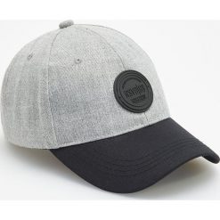 Czapka z daszkiem - Jasny szar. Czapki męskie Reserved, bez wzorów. Za 49,99 zł.