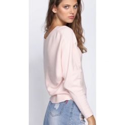 Różowy Sweter Distant Drums. Różowe bez kategorii Born2be, xl, z dzianiny, z okrągłym kołnierzem. Za 69,99 zł.