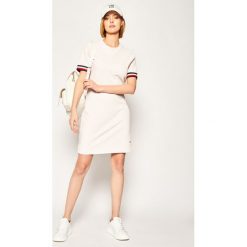 Sukienka codzienna TOMMY HILFIGER Thea C-NK WW0WW28026. Różowe sukienki damskie TOMMY HILFIGER, na co dzień, na lato, xs, bez wzorów, z elastanu, bez kołnierzyka, bez rękawów, proste. Za 579,00 zł.
