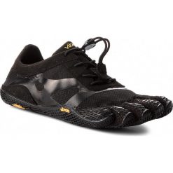 Buty VIBRAM FIVEFINGERS - Kso Evo 14W0701 Black 1. Czarne buty damskie do fitnessu marki Vibram Fivefingers, ze skóry ekologicznej, vibram fivefingers. W wyprzedaży za 369,00 zł.
