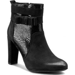 Botki CARINII - B3688 360-H96-POL-B30. Czarne botki damskie skórzane marki Carinii. W wyprzedaży za 229,00 zł.
