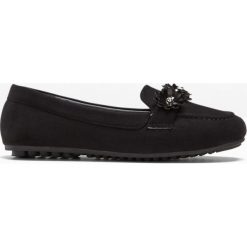 Baleriny bonprix czarny. Czarne baleriny damskie bonprix, z aplikacjami, eleganckie, bez obcasa. Za 74,99 zł.