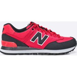 New Balance - Buty ML574PTB. Czerwone halówki męskie marki New Balance, z gumy, na sznurówki. W wyprzedaży za 219,90 zł.