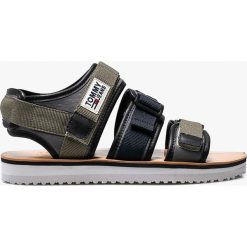 Tommy Jeans - Sandały. Szare kapcie męskie marki Tommy Jeans, z jeansu. W wyprzedaży za 169,90 zł.
