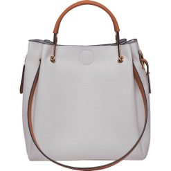 TORBA ŚREDNIEJ WIELKOŚCI. Szare shopper bag damskie Top Secret. Za 119,99 zł.