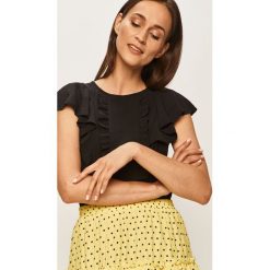 Answear - Bluzka. Czarne bluzki damskie ANSWEAR, s, bez wzorów, z poliesteru, eleganckie, z okrągłym kołnierzem, z krótkim rękawem. Za 99,90 zł.