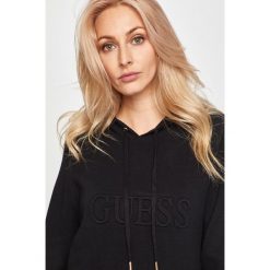 Guess Jeans - Sweter. Białe swetry damskie Guess Jeans, s, z aplikacjami, z elastanu, bez rękawów, z kapturem. Za 459,90 zł.