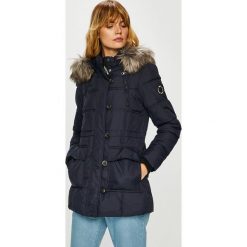 Only - Kurtka. Czerwone kurtki damskie marki ONLY, s, z poliesteru, z kapturem. W wyprzedaży za 199,90 zł.