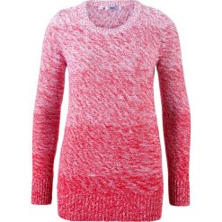Sweter z okrągłym dekoltem, długi rękaw bonprix czerwony. Czerwone swetry damskie bonprix, bez wzorów, z długim rękawem, długie, bez kaptura. Za 37,99 zł.