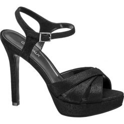 Sandałki na obcasie Catwalk czarne. Czarne sandały damskie marki Catwalk, bez wzorów, z materiału, bez obcasa, na obcasie, bez zapięcia. Za 99,90 zł.