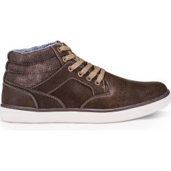 BUTY MĘSKIE SPORTOWE T246 - BRĄZOWE. Brązowe halówki męskie marki NEWFEEL, z gumy. Za 109,00 zł.