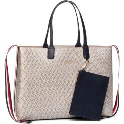 Torebka TOMMY HILFIGER - Iconic Tommy Tote Monogram AW0AW08318 AEP. Brązowe torebki klasyczne damskie TOMMY HILFIGER, bez wzorów, ze skóry ekologicznej, klasyczne, duże, bez dodatków. Za 649,00 zł.
