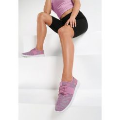 Różowe Buty Sportowe Professedly. Różowe buty sportowe damskie Renee, bez wzorów, sportowe. Za 59,99 zł.