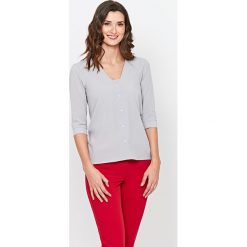 Bluzka w kolorze szarym. Szare bluzki damskie ZOCHA, l. W wyprzedaży za 149,95 zł.