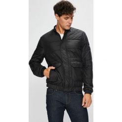 Calvin Klein Jeans - Kurtka. Czarne płaszcze męskie Calvin Klein Jeans, s, bez wzorów, z poliesteru, krótkie, bez kaptura. W wyprzedaży za 539,90 zł.