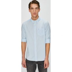 Wrangler - Koszula. Niebieskie koszule męskie Wrangler, m, bez wzorów, z bawełny, casualowe, button down, z długim rękawem. W wyprzedaży za 99,90 zł.