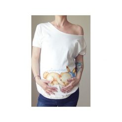 Biały ciążowy oversize tshirt króliczek. Białe t-shirty damskie One mug a day, s, z nadrukiem, z bawełny, bez kołnierzyka, z krótkim rękawem. Za 89,00 zł.
