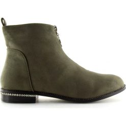Botki damskie zielone LL6300 Olive. Zielone botki damskie ButyModne, na jesień, bez obcasa, na płaskiej podeszwie, na zamek. W wyprzedaży za 99,00 zł.